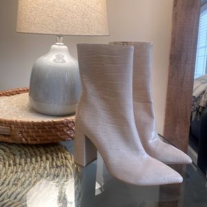 JEFFREY CAMPBELL Siren Nude Croco Bootie Size 7.5